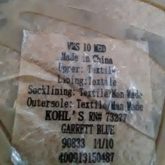 Dana Buchman Sandals - Picture 4 of 6